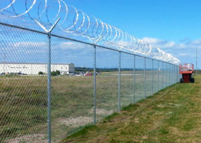 Barbed wire and razor wire fencing
